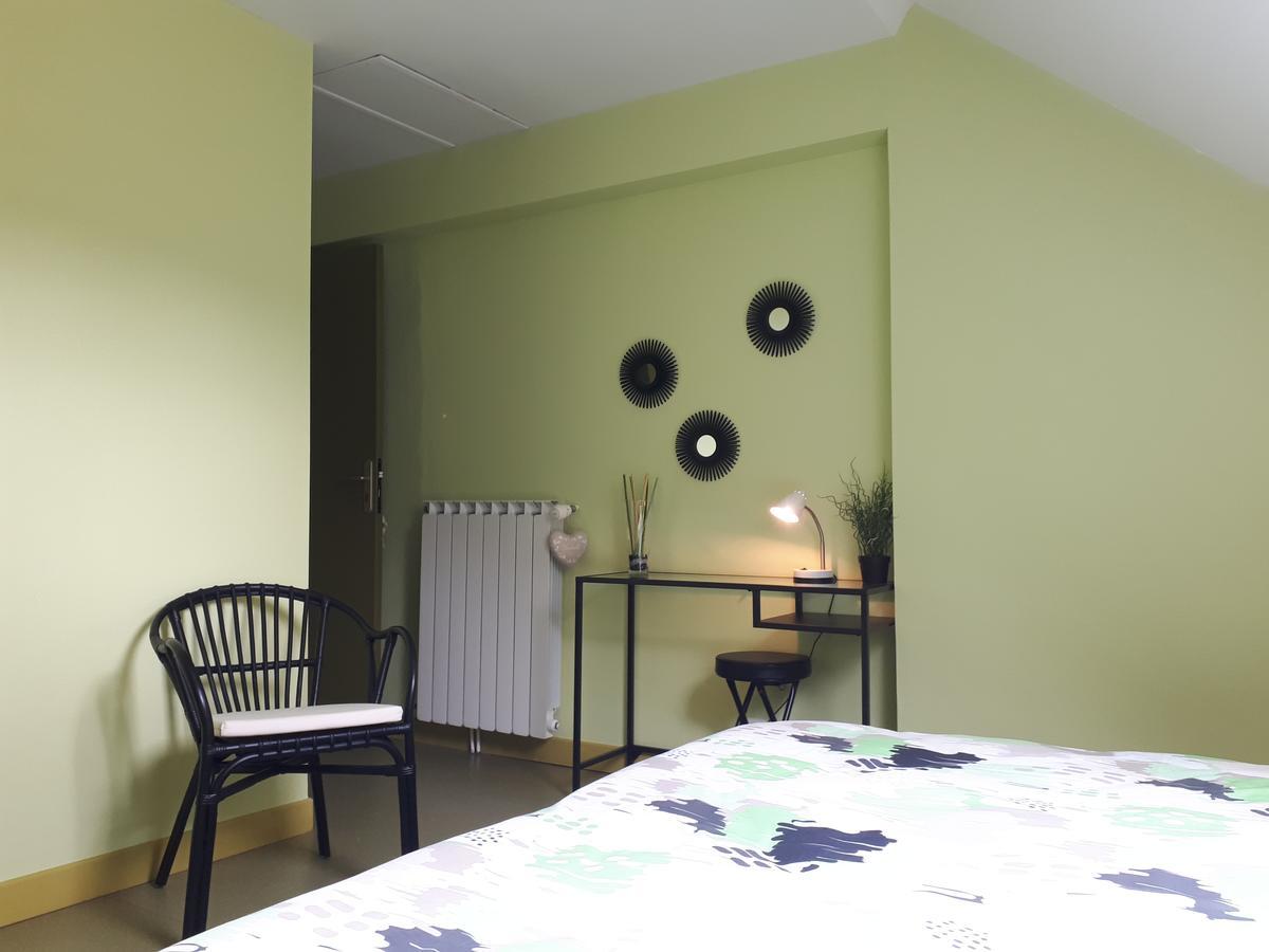 Le Grand Val Bed and Breakfast Lavastrie Exteriör bild
