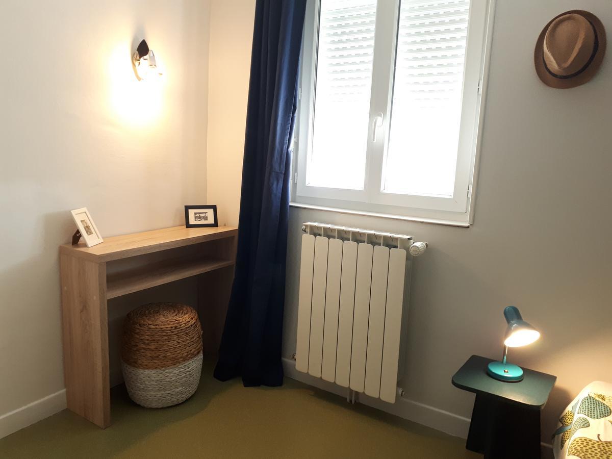 Le Grand Val Bed and Breakfast Lavastrie Exteriör bild